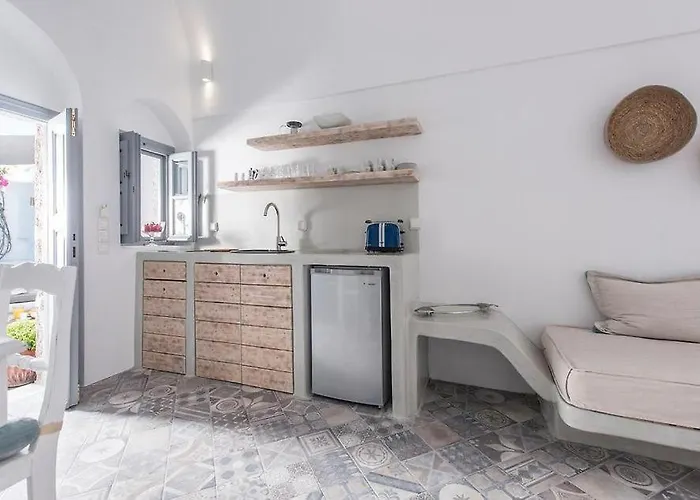 Angels Santorini Villa *