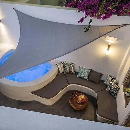 Angels Santorini Villa Megalokori