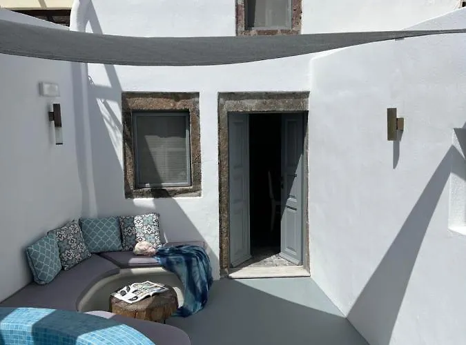 Angels Santorini Villa