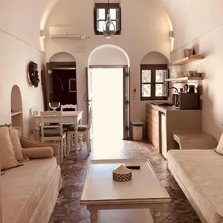 Angels Santorini * Megalochori (Santorini)