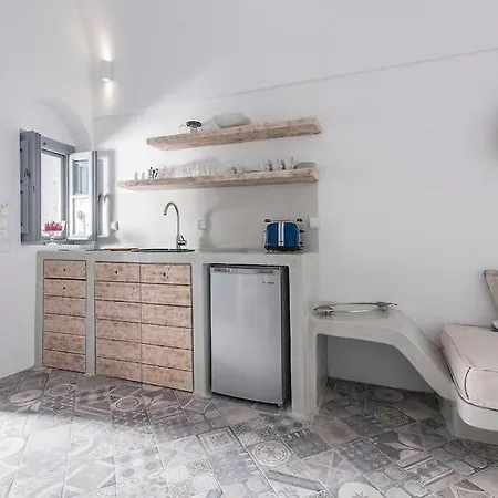 Angels Santorini Villa *