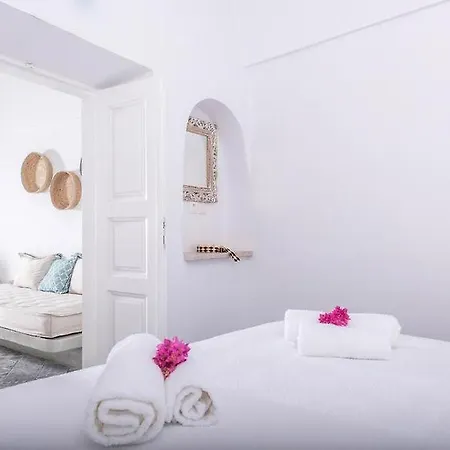 Angels Santorini * Megalochori (Santorini)