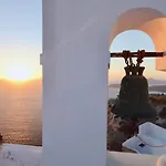 Willa Angels Santorini